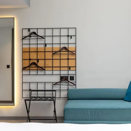 Szálloda Moxy Lisboa