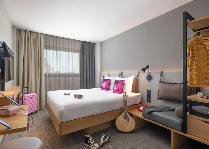 Moxy Hotel 3*