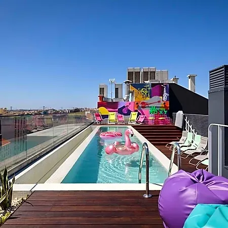 Hotel Moxy 3*