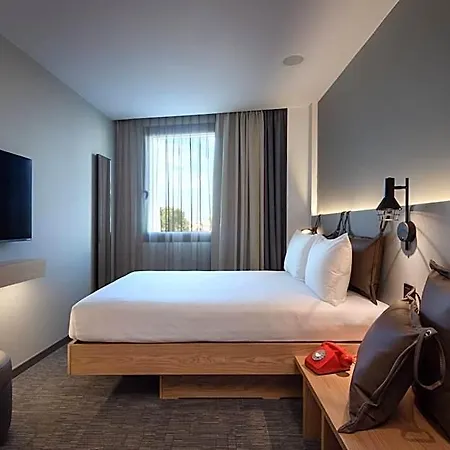 Moxy Hotell