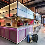 Moxy Lisbon