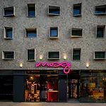Moxy Hotel