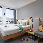 Moxy 3* Lisbon