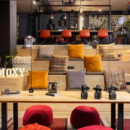 Moxy Lisbon